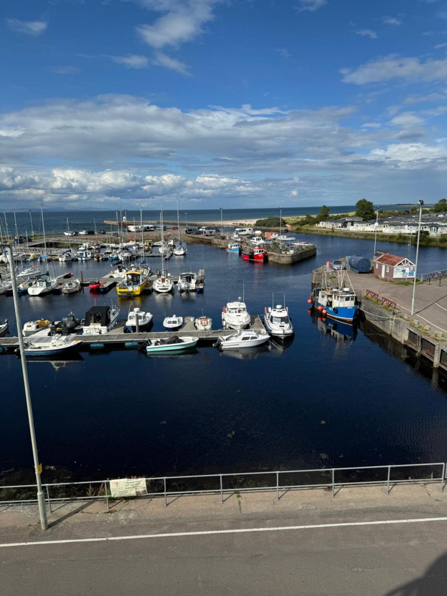 Ferienwohnung The Lighthouse Nairn Exterior foto